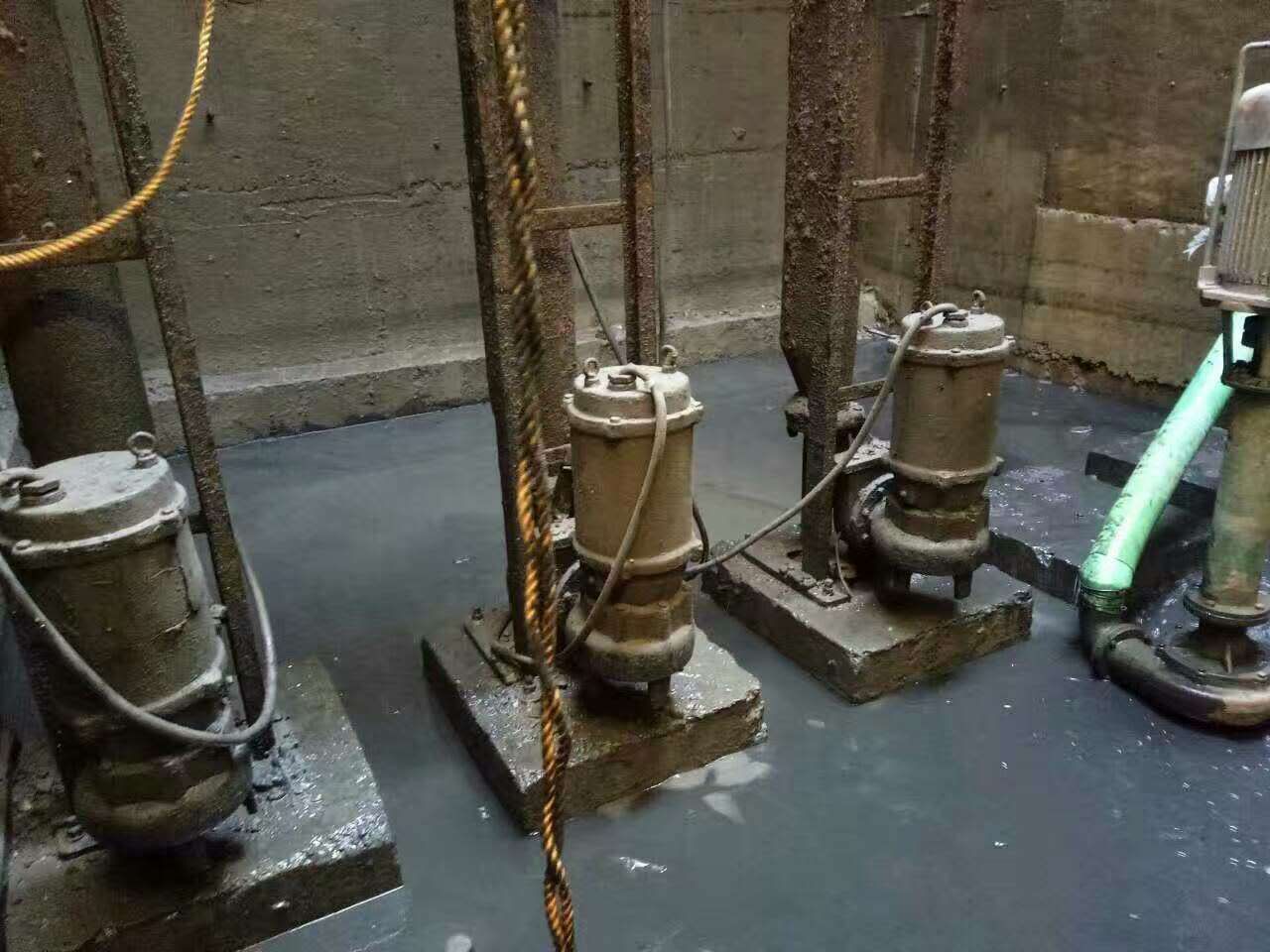 临泽污水池清理